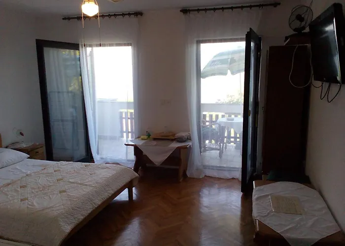 Milas - Soba 02 Апартаменты Ткон